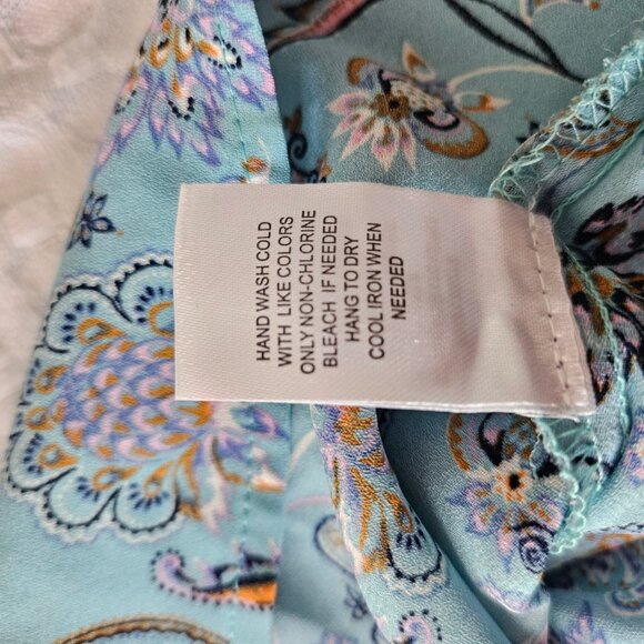 DR2: Brand New Sleeveless Blouse Size L - Picture 8 of 8